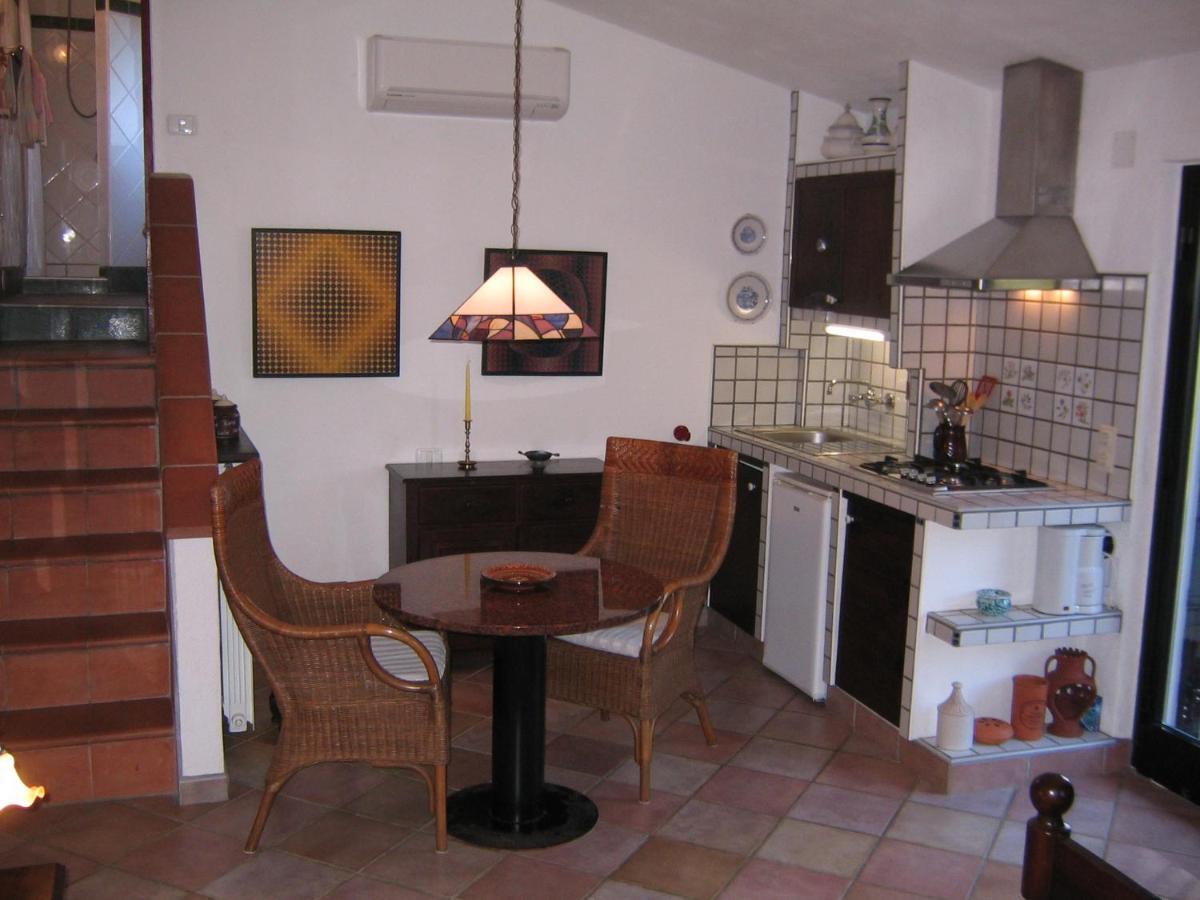 Studio-Appartment In Landhaus Mit Meerblick بورتو أتْسورّو المظهر الخارجي الصورة